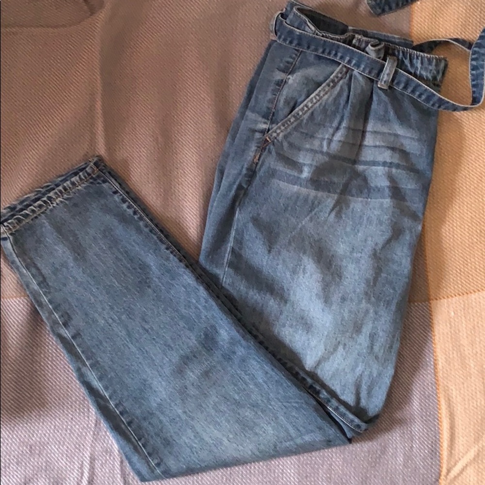 never worn paper-bag high waisted shorts